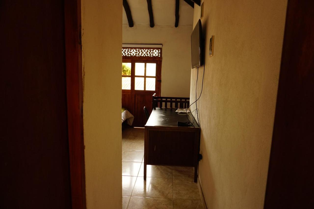 Casa De Huespedes Faletto Villa de Leyva Luaran gambar