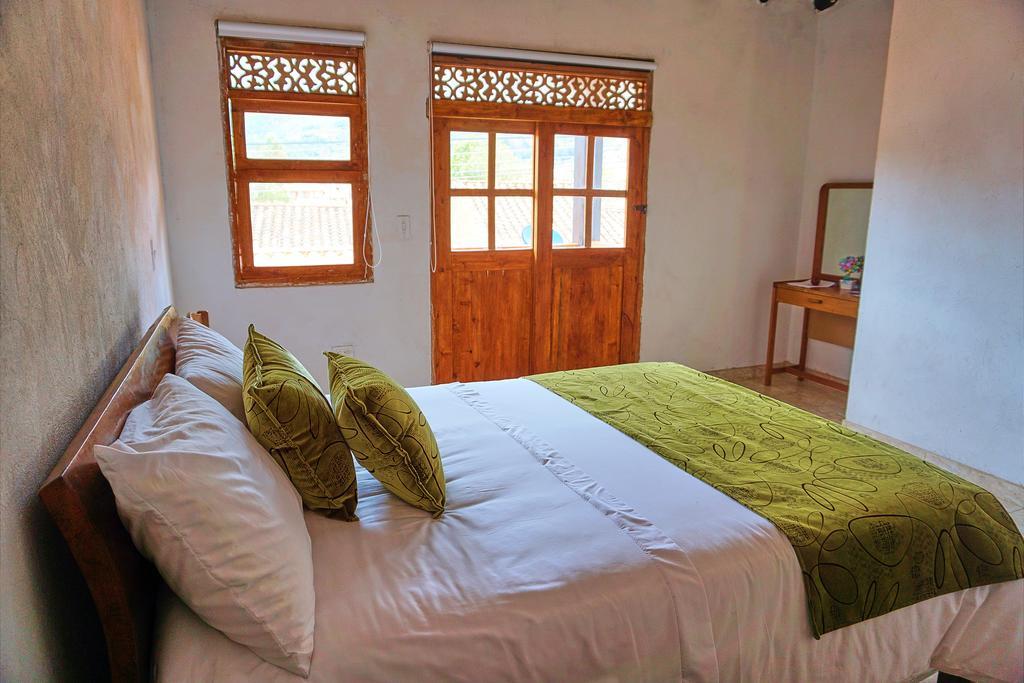 Casa De Huespedes Faletto Villa de Leyva Luaran gambar